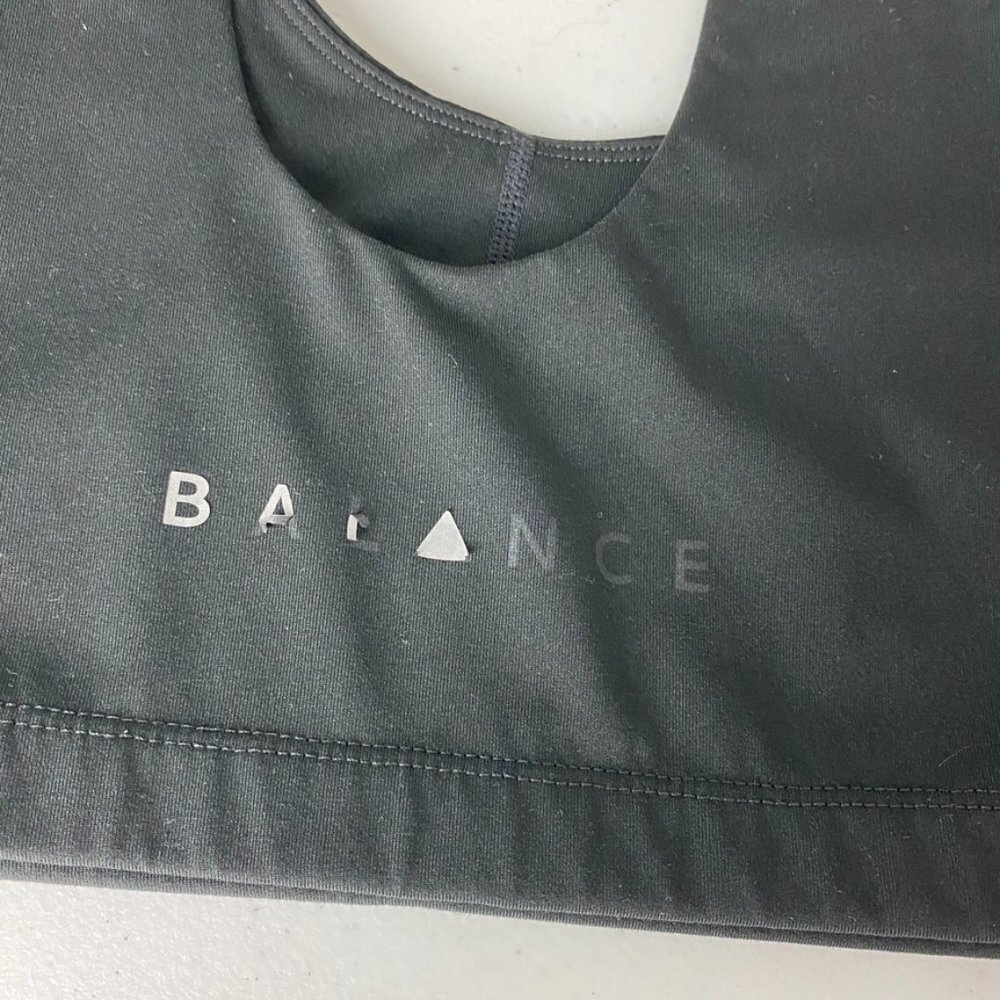 Balance Athletica Ascend Top Midnight Black Sports Bra Womens Medium - Picture 3 of 6